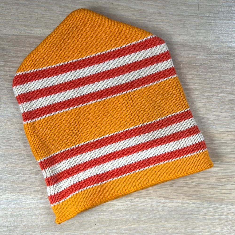 VINTAGE wool hat